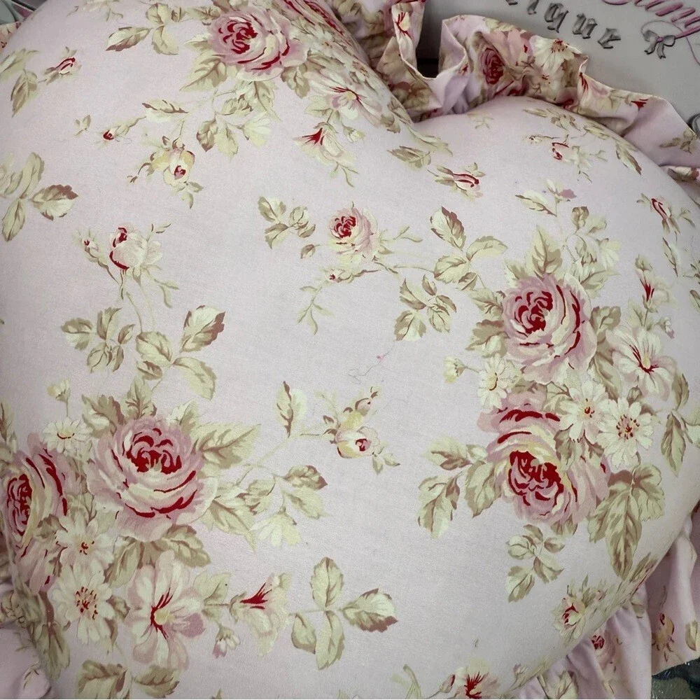 Shabby chic pillow Heart-Shaped Floral Ruffle Pillow - Pink Rose Print
